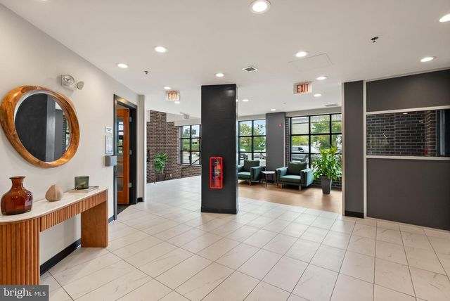 181 E REED AVE #206, Alexandria, VA 22305
