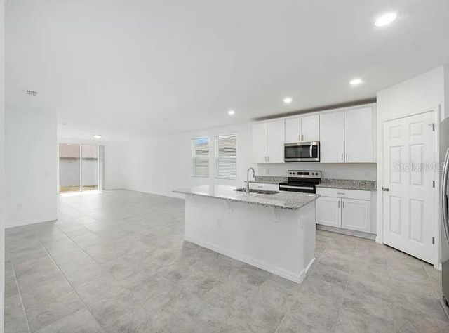 2606 IRISH ELK AVENUE, Davenport, FL 33837