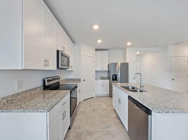 2606 IRISH ELK AVENUE, Davenport, FL 33837