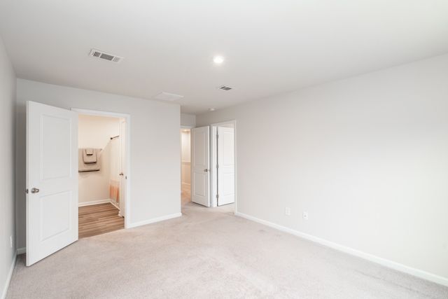 404 Deer Meadow Ln, Lebanon, TN 37090