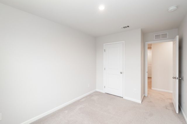 404 Deer Meadow Ln, Lebanon, TN 37090