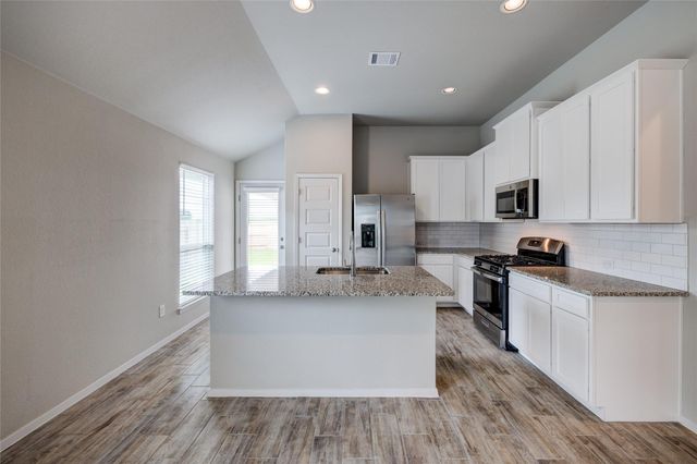 120 Lyndon DR, San Marcos, TX 78666