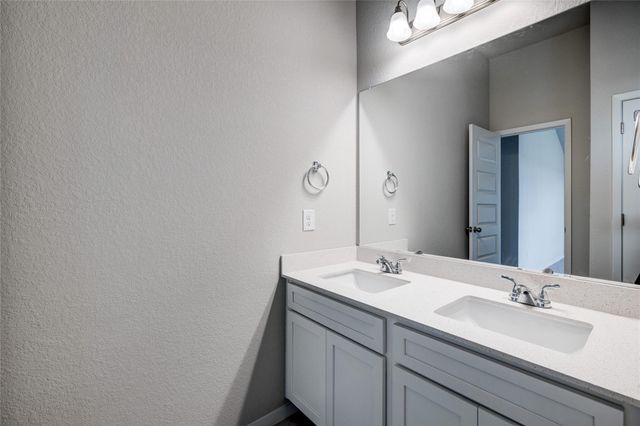 120 Lyndon DR, San Marcos, TX 78666