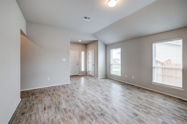 120 Lyndon DR, San Marcos, TX 78666