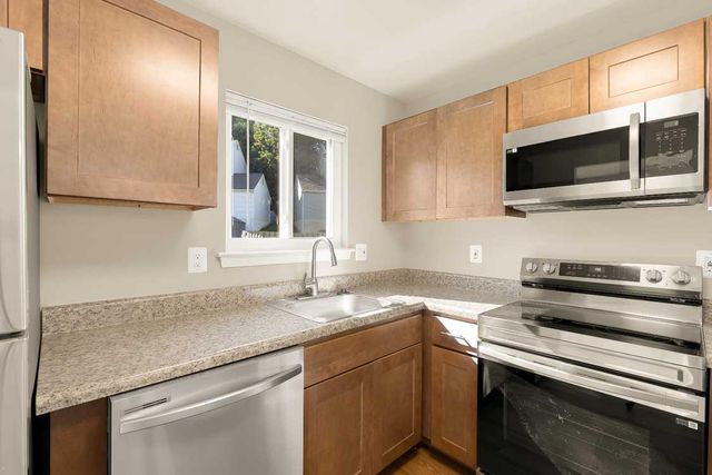 12106 SONGBIRD LN, Germantown, MD 20876