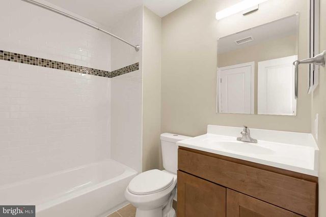 12106 SONGBIRD LN, Germantown, MD 20876