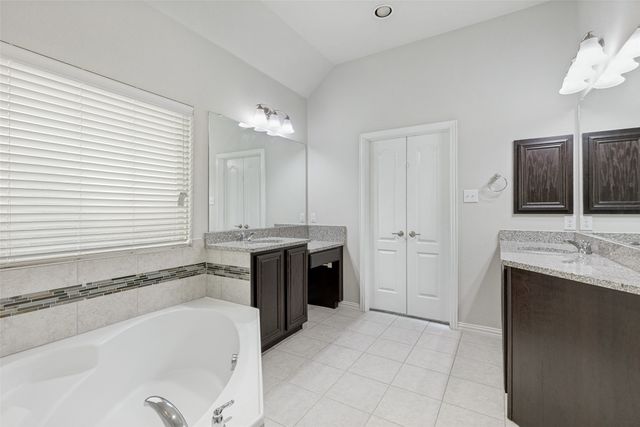 2405 Whispering Pines Drive, Fort Worth, TX 76177