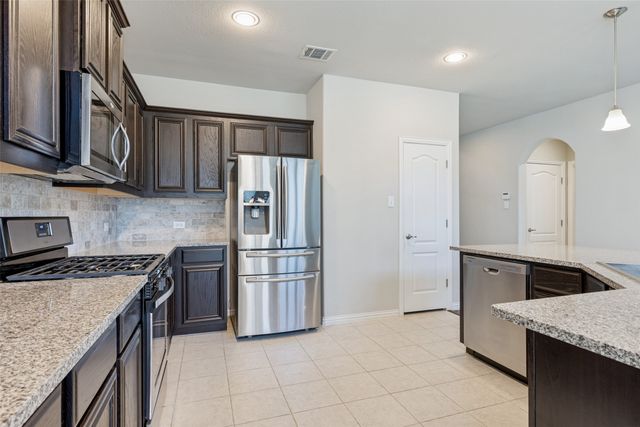 2405 Whispering Pines Drive, Fort Worth, TX 76177
