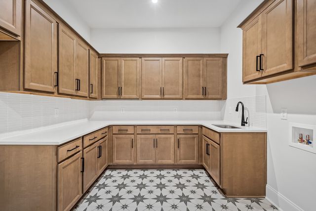 7290 Woodruff Dr, Fairview, TN 37062