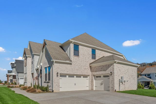 7290 Woodruff Dr, Fairview, TN 37062