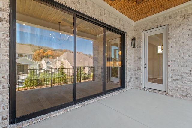 7290 Woodruff Dr, Fairview, TN 37062
