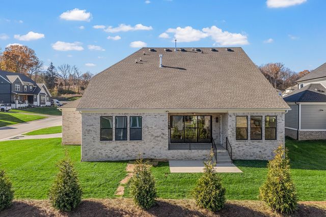 7290 Woodruff Dr, Fairview, TN 37062