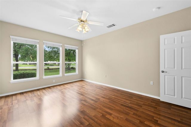 111 Hampton CIR, Georgetown, TX 78633