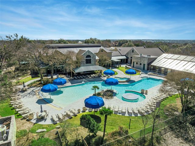 111 Hampton CIR, Georgetown, TX 78633