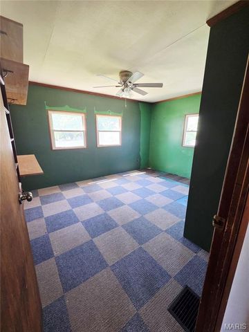 9503 Ridge Avenue, Overland, MO 63114