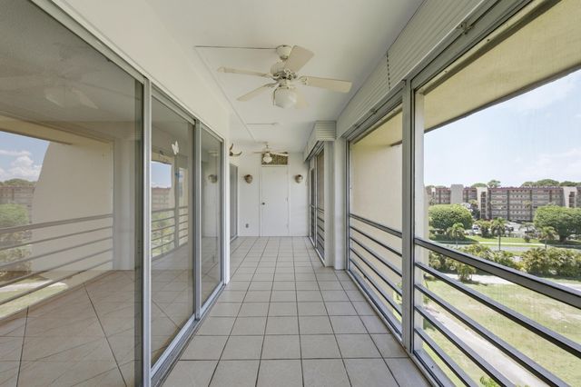 3836 Via Poinciana 603, Greenacres, FL 33467