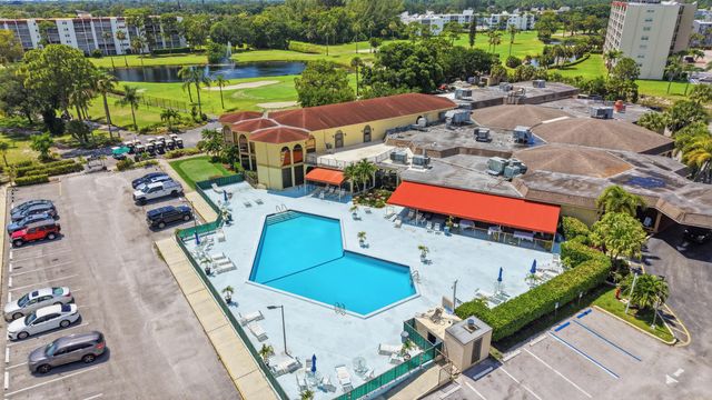 3836 Via Poinciana 603, Greenacres, FL 33467