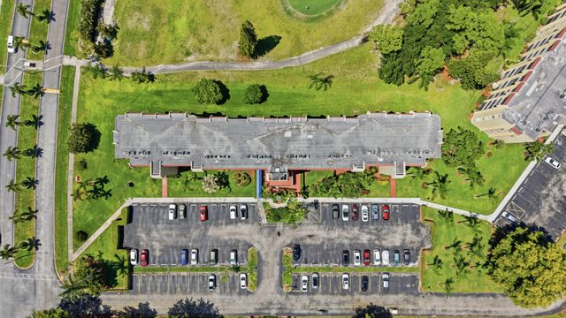 3836 Via Poinciana 603, Greenacres, FL 33467