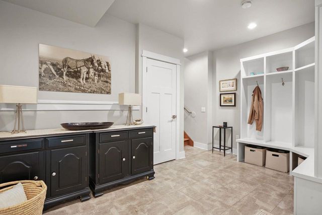 6711 S Chickahauk Trail, Middleton, WI 53562