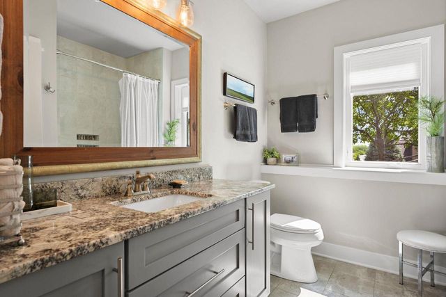 6711 S Chickahauk Trail, Middleton, WI 53562