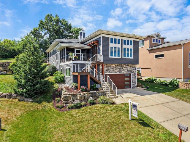 6711 S Chickahauk Trail, Middleton, WI 53562