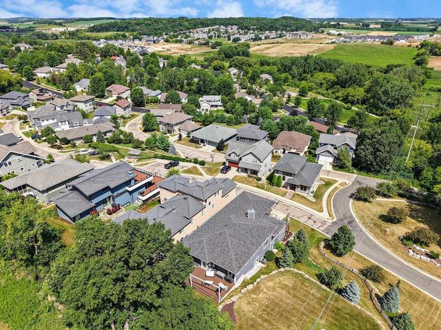 6711 S Chickahauk Trail, Middleton, WI 53562