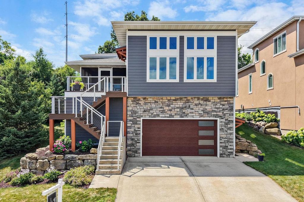6711 S Chickahauk Trail, Middleton, WI 53562