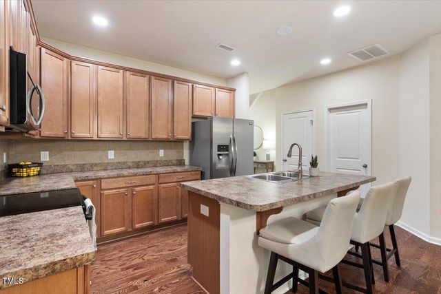120 Ransomwood Drive, Apex, NC 27539