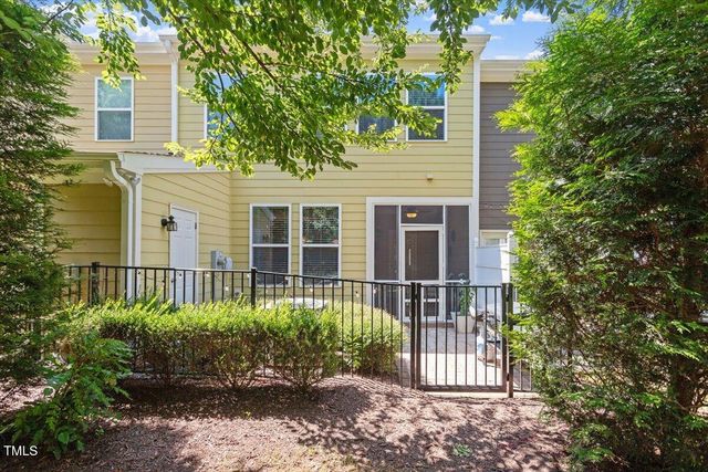 120 Ransomwood Drive, Apex, NC 27539