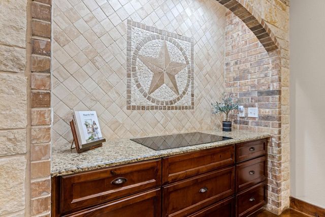 1130 Eastern Oaks, Florence, TX 76527