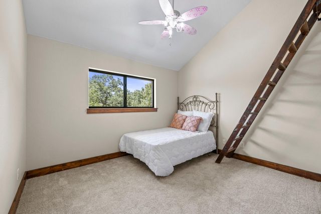 1130 Eastern Oaks, Florence, TX 76527