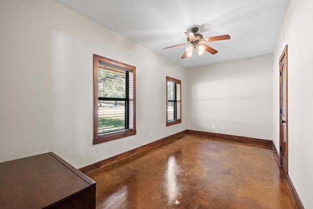 1130 Eastern Oaks, Florence, TX 76527