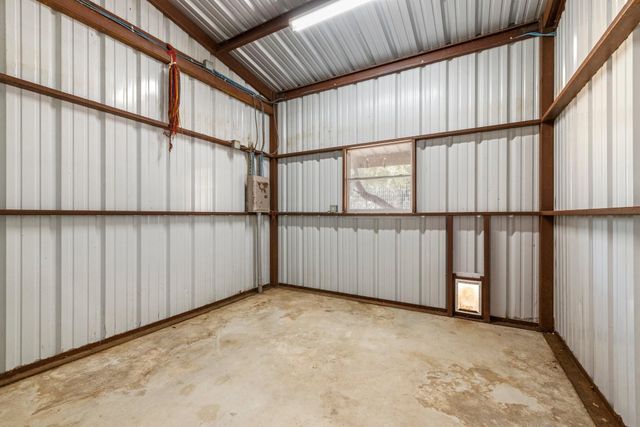 1130 Eastern Oaks, Florence, TX 76527