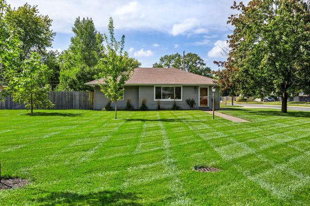 8800 10th Avenue S, Bloomington, MN 55420