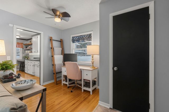 8800 10th Avenue S, Bloomington, MN 55420