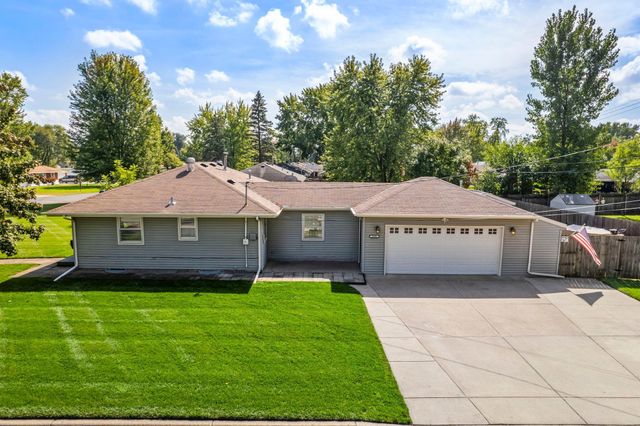 8800 10th Avenue S, Bloomington, MN 55420