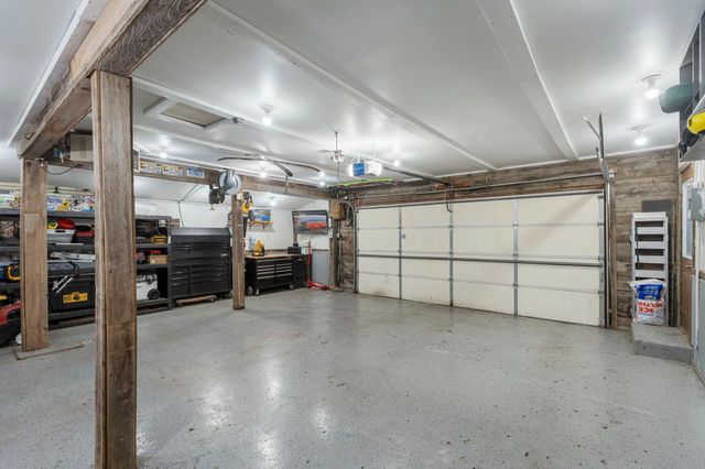 8800 10th Avenue S, Bloomington, MN 55420