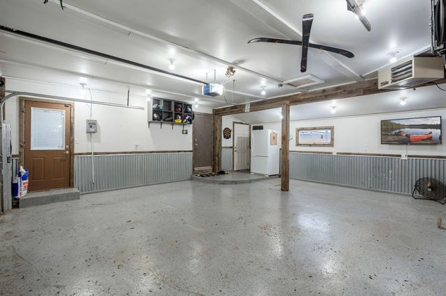 8800 10th Avenue S, Bloomington, MN 55420