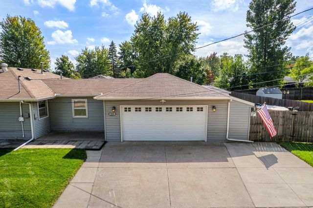 8800 10th Avenue S, Bloomington, MN 55420
