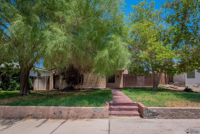 585 S 7 AVE, Yuma, AZ 85364