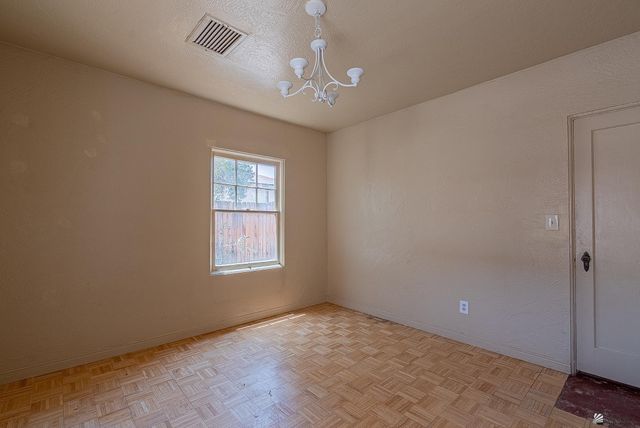 585 S 7 AVE, Yuma, AZ 85364