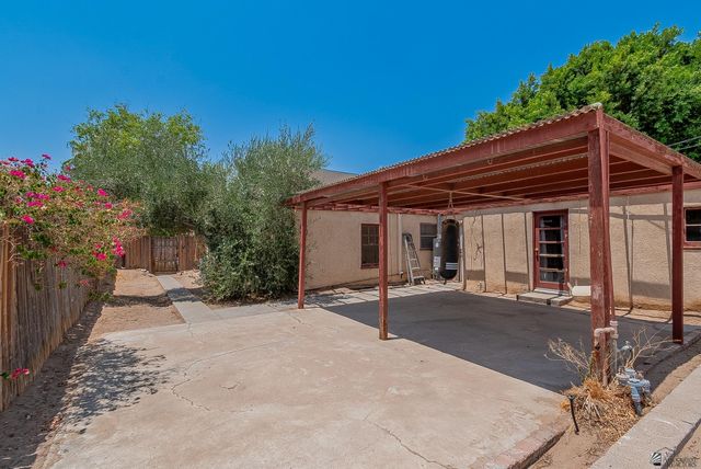585 S 7 AVE, Yuma, AZ 85364