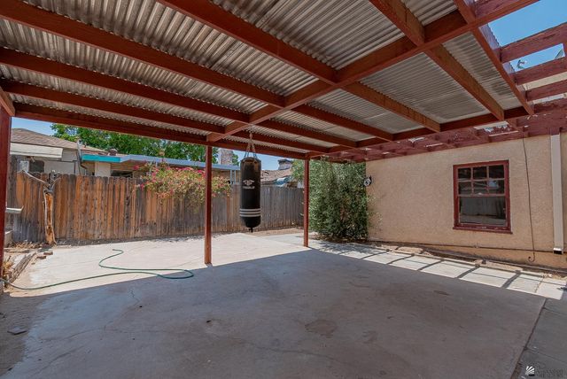 585 S 7 AVE, Yuma, AZ 85364