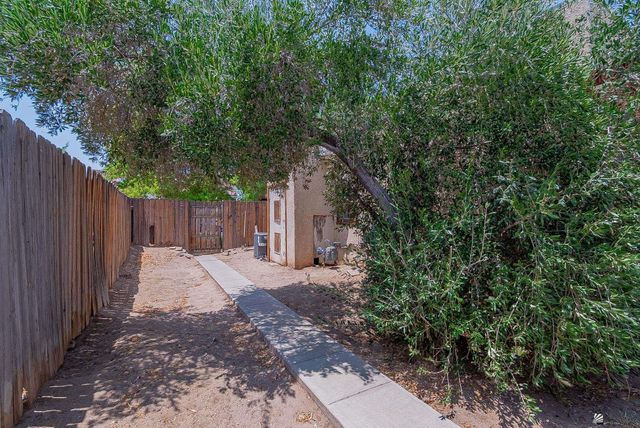 585 S 7 AVE, Yuma, AZ 85364