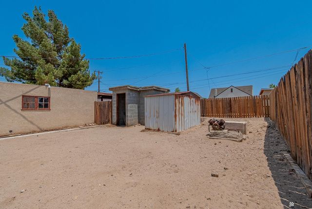 585 S 7 AVE, Yuma, AZ 85364