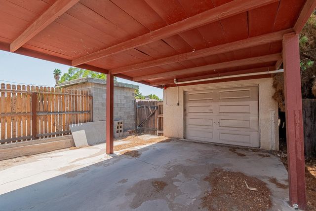 585 S 7 AVE, Yuma, AZ 85364
