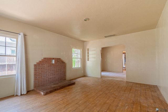 585 S 7 AVE, Yuma, AZ 85364