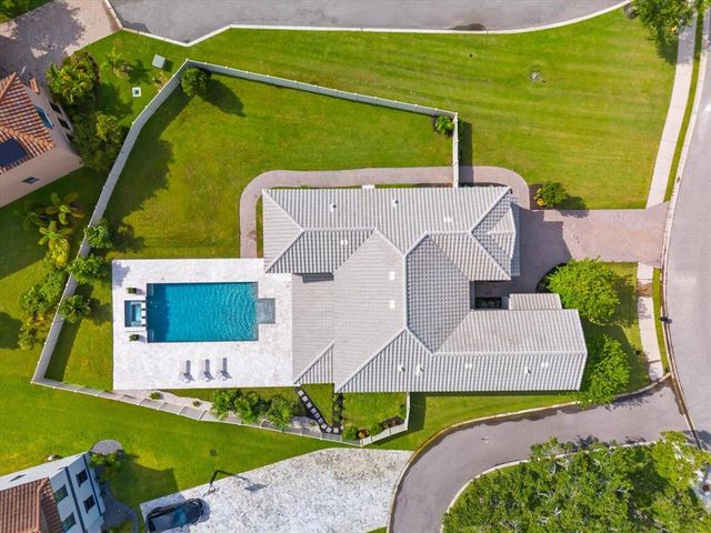 7836 MARSH POINTE DRIVE, Tampa, FL 33635