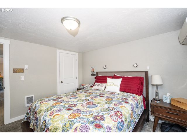 1161 W 18TH Ave, Eugene, OR 97402