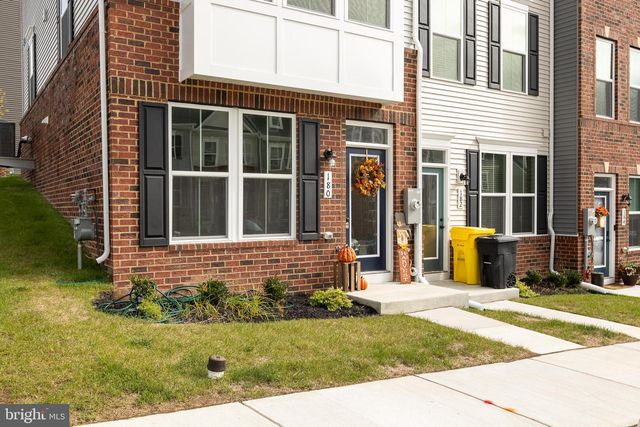 180 WOODGATE CIR #CLARENDON-3 STORY, Pasadena, MD 21122